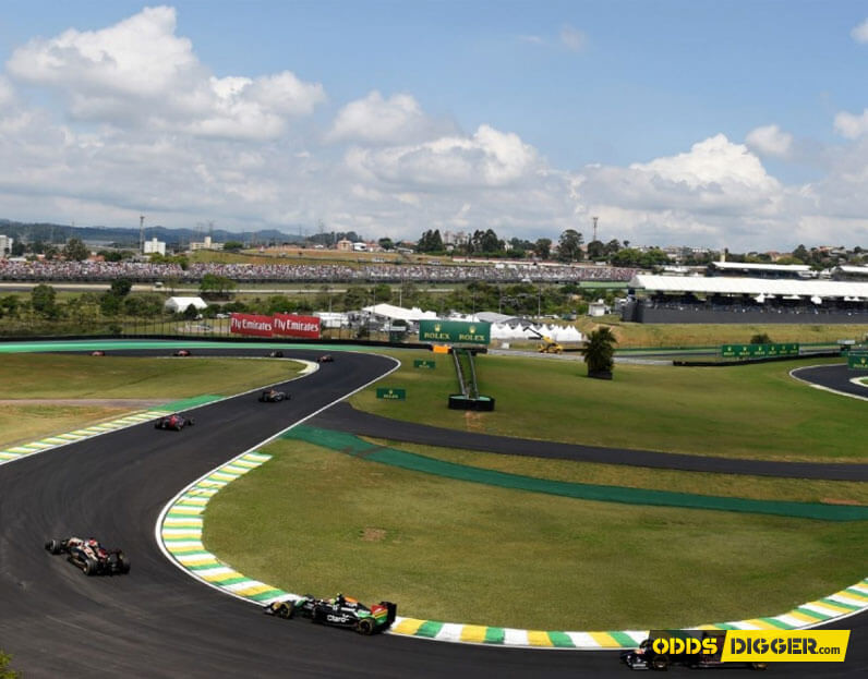 Picture of cars racing during the Brazilian GP