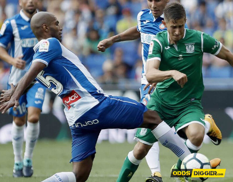 Espanyol’s Brazilian defender Naldo should be busy this season.