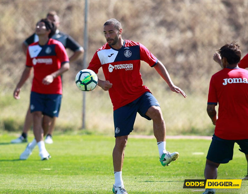 Veteran Algerian midfielder Mehdi Lacen training for Getafe